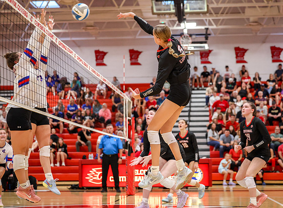 2695 Centennial vs Cambridge-Isanti Girls Varsity Volleyball