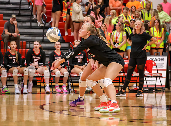 Centennial vs Duluth East Varsity Volleyball 211