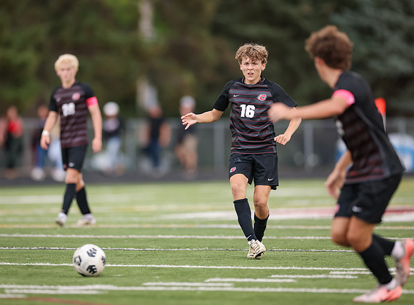 Centennial vs Osseo Varsity Soccer 222