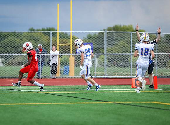 Centennial vs STMA JV Football 61