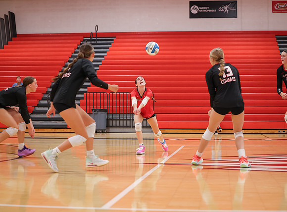 Centennial vs Osseo Girls Varsity Volleyball 96