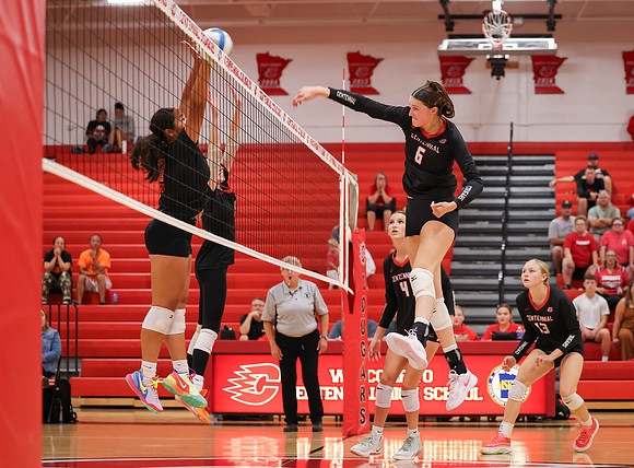 Centennial vs Osseo Girls Varsity Volleyball 145