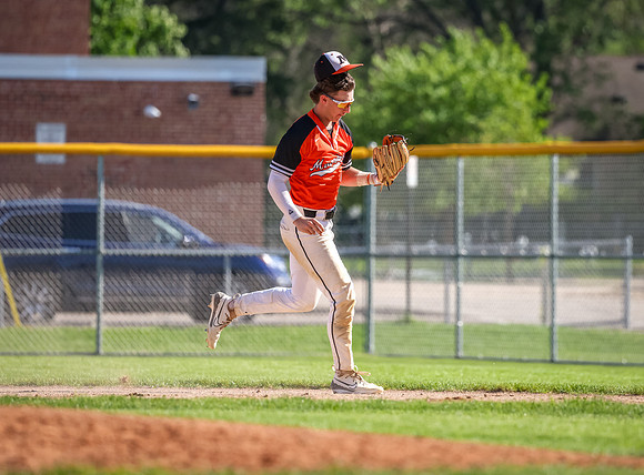 Centennial vs Moorhead Baseball 535