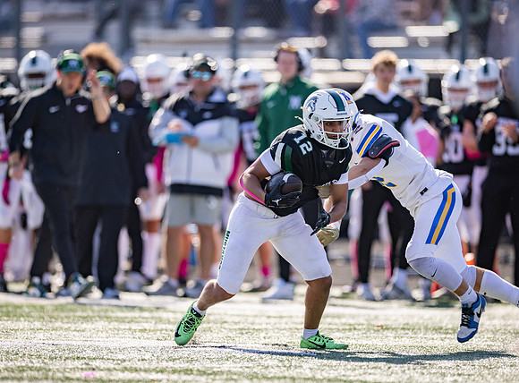 Mounds View vs STMA Varsity Football 81