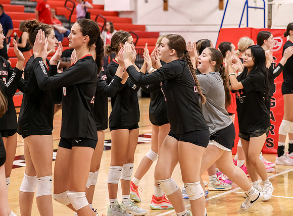 Centennial vs Coon Rapids Girls Varsity Volleyball 172