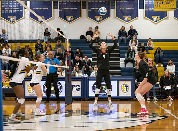 Centennial vs Totino-Grace Girls Varsity Volleyball 119