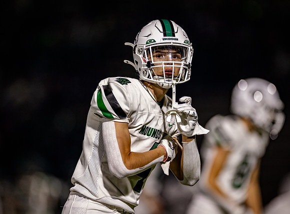 Mounds View vs Park Football 260