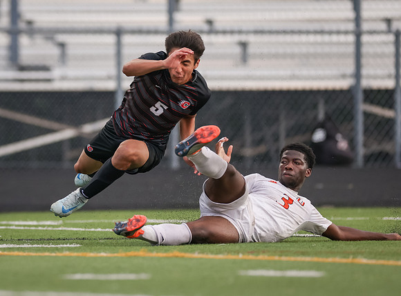 Centennial vs Osseo Varsity Soccer 194