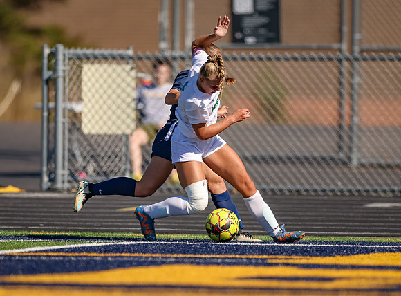 Mounds View vs Mahtomedi Girls Varisty Soccer 78
