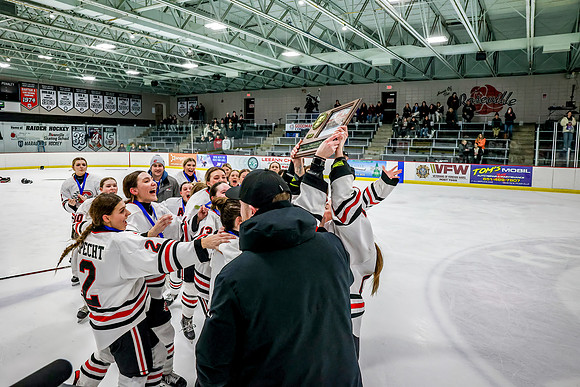 Centennial vs Maple Grove Varsity Hockey 334