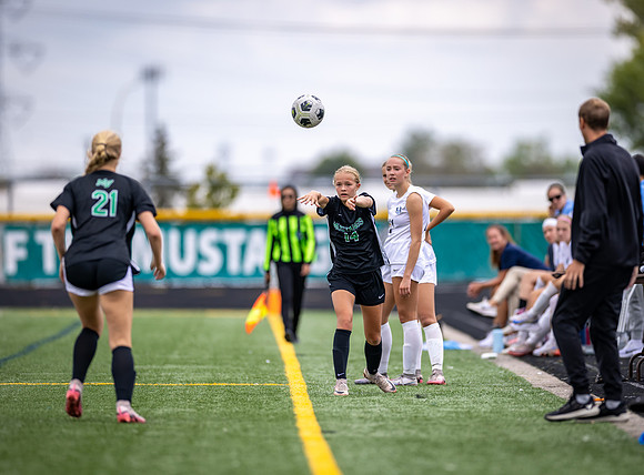 Mounds View vs Blaine Varsity Soccer 285