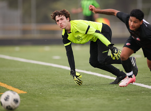 Centennial vs Osseo Varsity Soccer 51