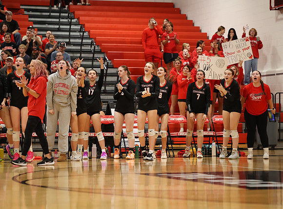 Centennial vs Blaine Girls Varsity Volleyball 16