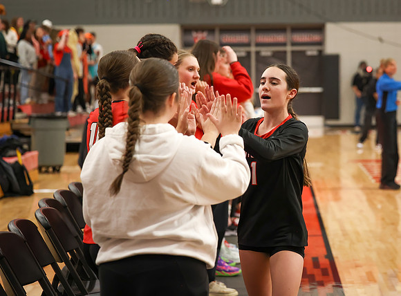 Centennial vs Anoka Girls Varsity Volleyball 204