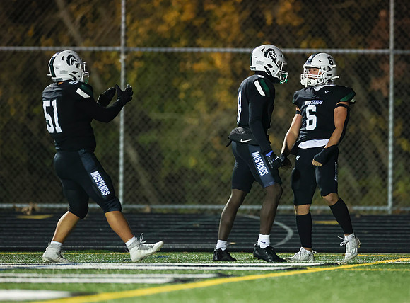Mounds View vs Prior Lake Varsity Football 170