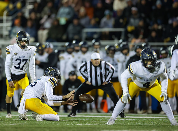 Mounds View vs Prior Lake Varsity Football 111