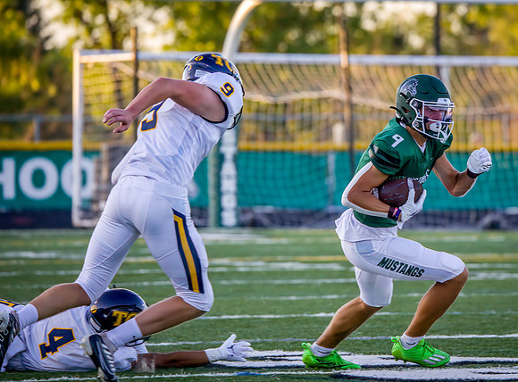 Mounds View vs Totino Grace Varsity Football 120