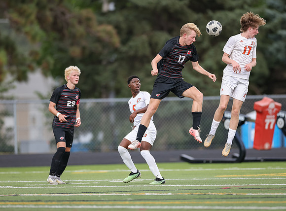 Centennial vs Osseo Varsity Soccer 88