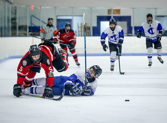 Centennial vs Cambridge Isanti Hockey 261