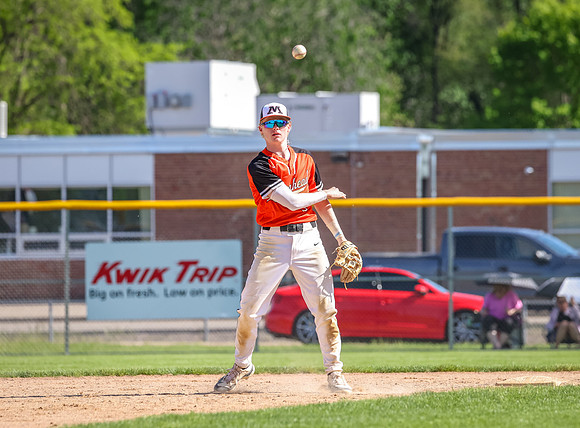 Centennial vs Moorhead Baseball 392