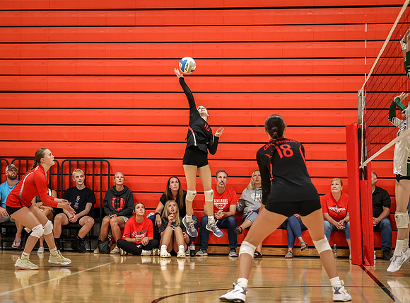 Centennial vs Mounds View Girls B Volleyball 17