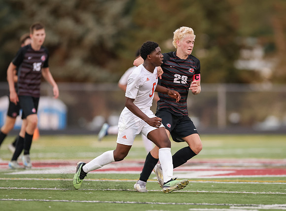 Centennial vs Osseo Varsity Soccer 226
