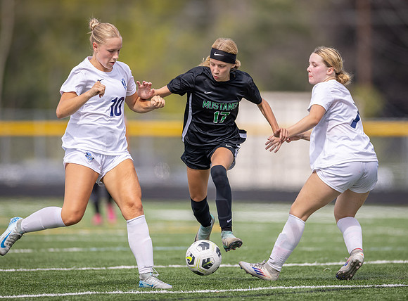 Mounds View vs Blaine Varsity Soccer 191