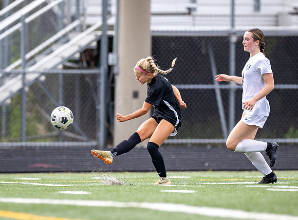 Mounds View vs Blaine Varsity Soccer 235