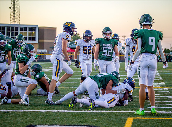 Mounds View vs Totino Grace Varsity Football 232