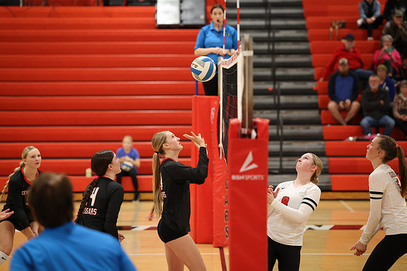 Centennial vs Coon Rapids Girls Varsity Volleyball 174
