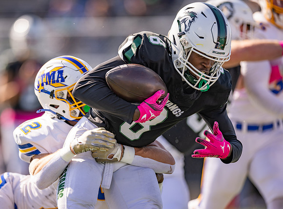 Mounds View vs STMA Varsity Football 86