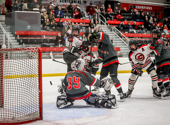 Centennial vs St Cloud Hockey 305