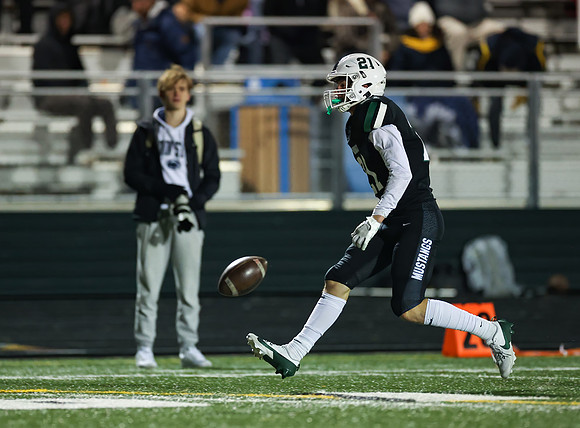 Mounds View vs Prior Lake Varsity Football 190