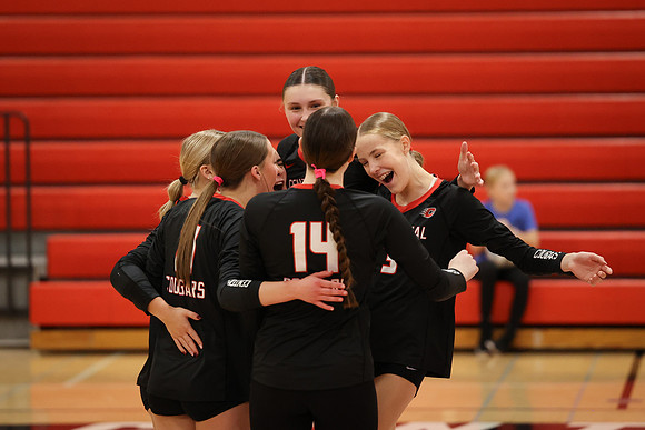 Centennial vs Coon Rapids Girls Varsity Volleyball 151
