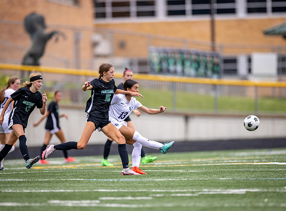 Mounds View vs Blaine Varsity Soccer 280