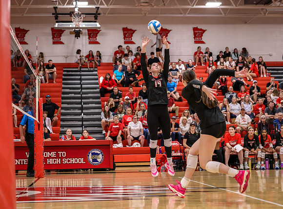Centennial vs Mounds View Girls Varsity Volleyball 104