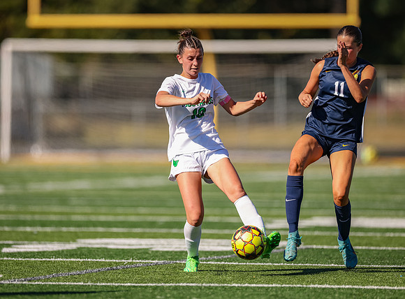 Mounds View vs Mahtomedi Girls Varisty Soccer 115