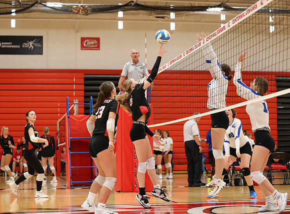 Centennial vs Cambridge-Isanti Girls JV Volleyball 4