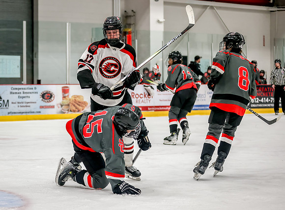 Centennial vs St Cloud Hockey 213