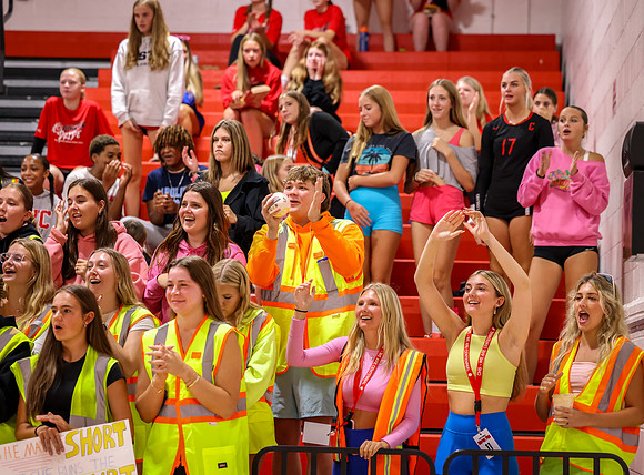 Centennial vs Duluth East Varsity Volleyball 4