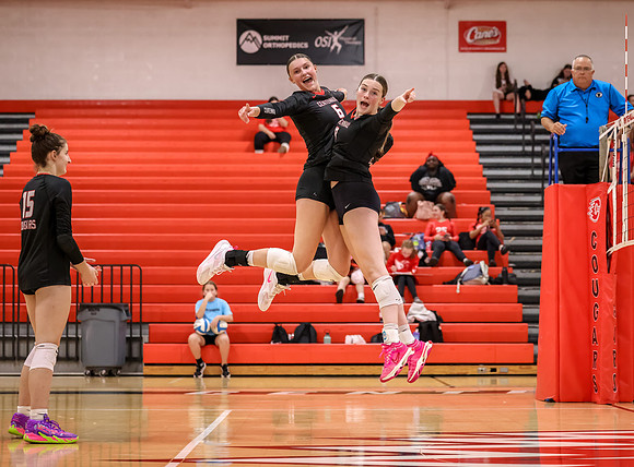 Centennial vs Coon Rapids Girls Varsity Volleyball 61