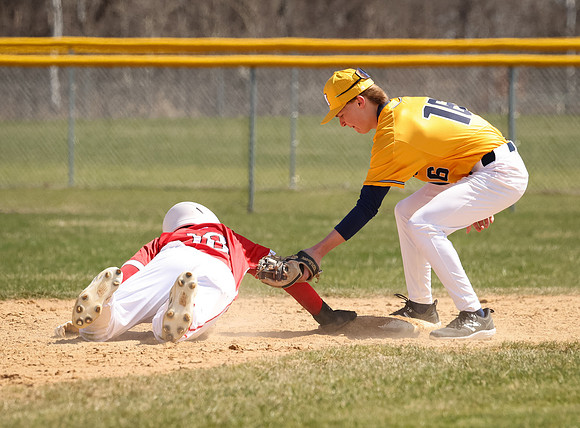 Centennial vs Mahtomedi JV Baseball_1293