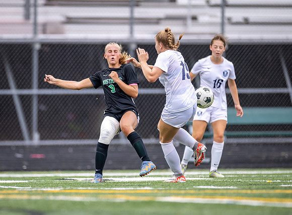 Mounds View vs Blaine Varsity Soccer 277