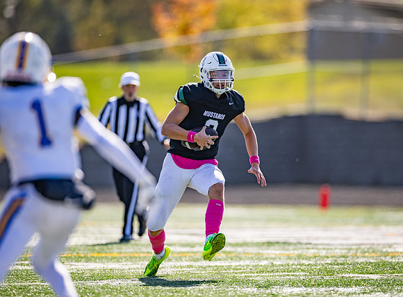 Mounds View vs STMA Varsity Football 124