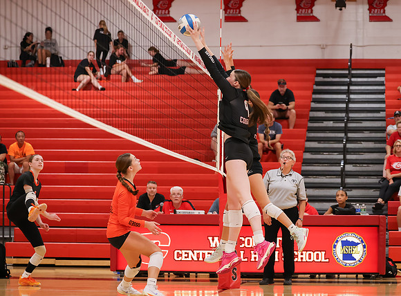 Centennial vs Osseo Girls Varsity Volleyball 129