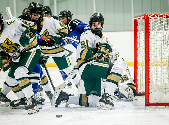 Chisago vs Rogers Varsity Hockey 276