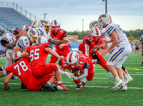 Centennial vs STMA JV Football 40