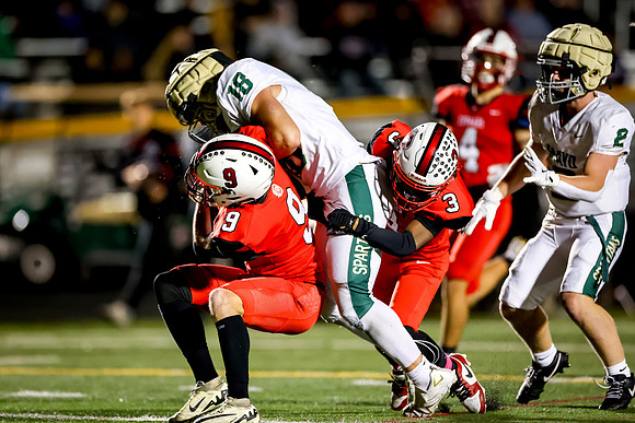 Centennial vs Rochester Mayo Varsity Football 212