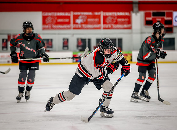 Centennial vs St Cloud Hockey 251