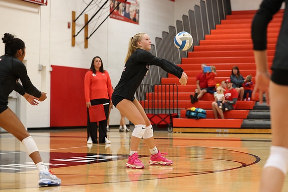 Centennial vs Cambridge-Isanti Girls Varsity Volleyball 48